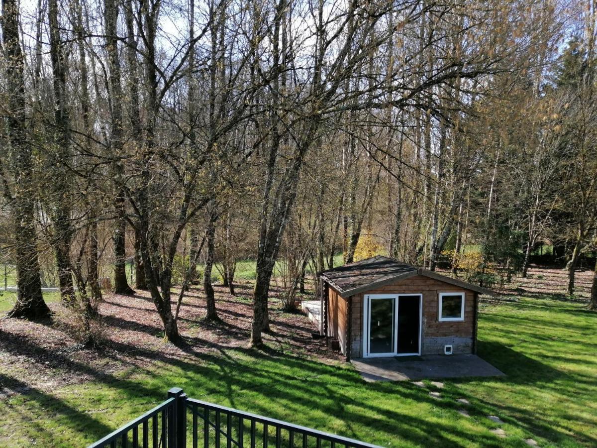Chambre Independante Dans Un Parc Saint-Roch Exteriör bild